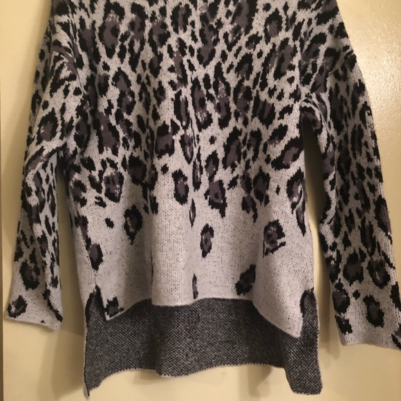 NWT Workshop Camouflage High Low Sweater Size XS - Picture 7 of 8